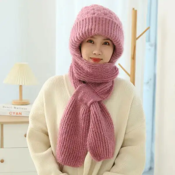 Winter Protection Windproof Cap with Scarf 2